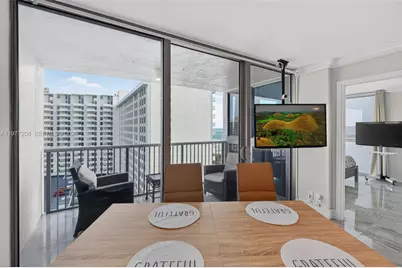 2655 Collins Ave #1407, Miami Beach, FL 33140 - Photo 11