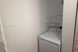 201 Belmont Ln, North Lauderdale, FL 33068 - Photo 13