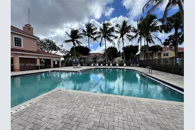 201 Belmont Ln #201, North Lauderdale, FL 33068 - Photo 13