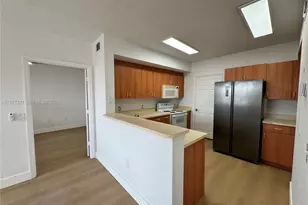 201 Belmont Ln, North Lauderdale, FL 33068 - Photo 7