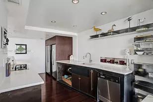 5700 Collins Ave, Miami Beach, FL 33140 - Photo 7