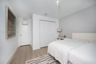 340 NE 194th Ln, Miami, FL 33179 - Photo 19