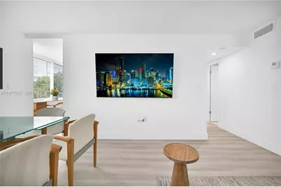 250 180th Dr #554, Sunny Isles Beach, FL 33160 - Photo 3