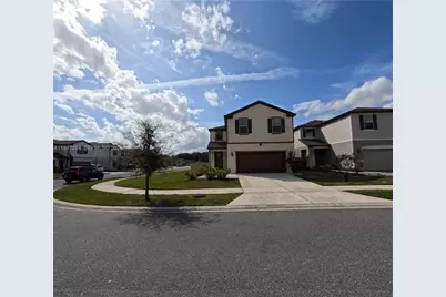 2647 E Lake Point Dr, Kissimmee, FL 34744 - Photo 1