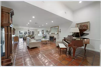2046 NE 15th St, Fort Lauderdale, FL 33304 - Photo 51