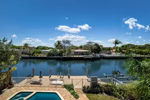 2046 NE 15th St, Fort Lauderdale, FL 33304 - Photo 3