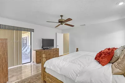 1048 NW 110th Ln, Coral Springs, FL 33071 - Photo 41