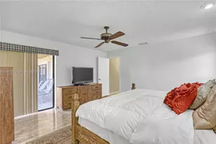 1048 NW 110th Ln, Coral Springs, FL 33071 - Photo 41