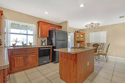 1048 NW 110th Ln, Coral Springs, FL 33071 - Photo 31