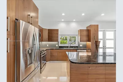 3510 NE 17th Ave, Oakland Park, FL 33334 - Photo 11