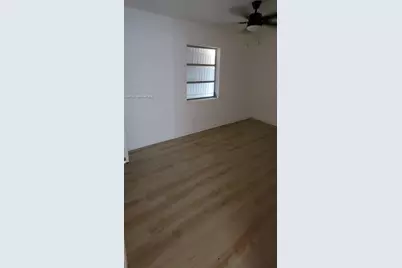 142 SE 4th Ave, Boynton Beach, FL 33435 - Photo 11