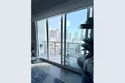 133 NE 2nd Ave #2009, Miami, FL 33132 - Photo 11