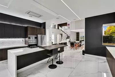 10223 NW 75th Ter, Doral, FL 33178 - Photo 19