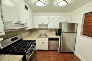 1615 Meridian Ave, Miami Beach, FL 33139 - Photo 5