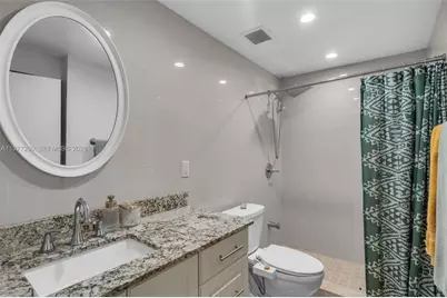 810 NE 149th St, Miami, FL 33161 - Photo 19