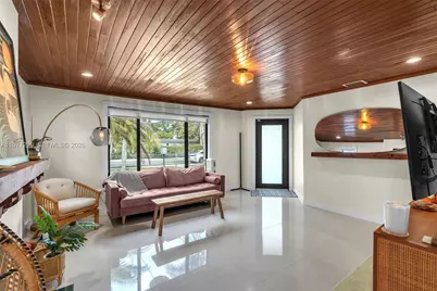 810 NE 149th St, Miami, FL 33161 - Photo 9