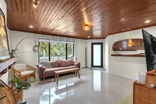 810 NE 149th St, Miami, FL 33161 - Photo 9