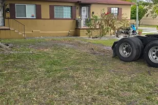 6910 NW 5th Pl, Miami, FL 33150 - Photo 7