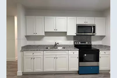 112 NW 2nd Ave #A, Hallandale Beach, FL 33009 - Photo 7