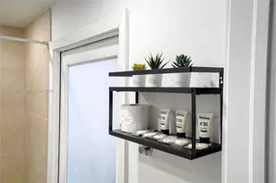 1052 Ocean Dr, Miami Beach, FL 33139 - Photo 9