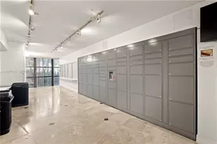1000 Parkview Dr, Hallandale Beach, FL 33009 - Photo 23