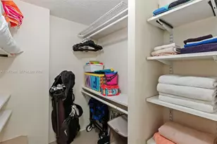 9480 Poinciana Pl, Davie, FL 33324 - Photo 15