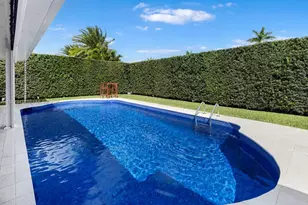 21015 NE 19th Ct, Miami, FL 33179 - Photo 25