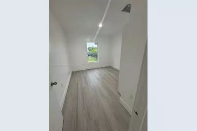 526 NW 6th #A, Hallandale Beach, FL 33009 - Photo 15
