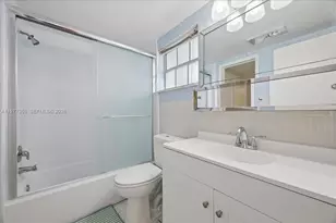 1200 Hillcrest Ct, Hollywood, FL 33021 - Photo 11