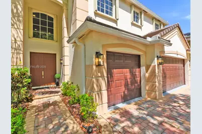 4400 Fox Ridge Dr, Weston, FL 33331 - Photo 7