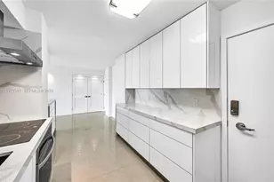 6770 Indian Creek, Miami Beach, FL 33141 - Photo 11