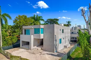 7701 Coquina Dr, North Bay Village, FL 33141 - Photo 9