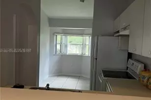 1271 SE 29th St, Homestead, FL 33035 - Photo 11