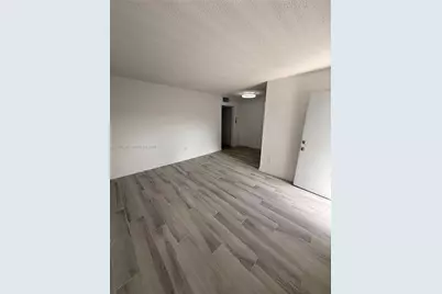 1629 NW N River Dr #404, Miami, FL 33125 - Photo 5