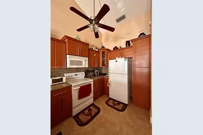 7171 Tam Oshanter Blvd, North Lauderdale, FL 33068 - Photo 7