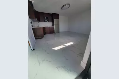 920 SE 8th St #1, Hialeah, FL 33010 - Photo 5