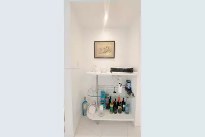 1000 W Island Blvd #508, Aventura, FL 33160 - Photo 15