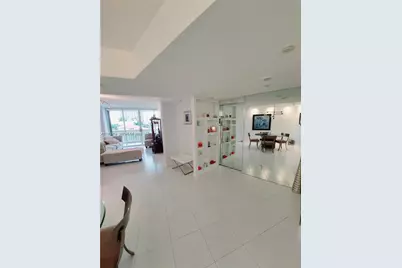 1000 W Island Blvd #508, Aventura, FL 33160 - Photo 3