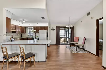 281 NE Greenbrier Ave, Port Saint Lucie, FL 34983 - Photo 5