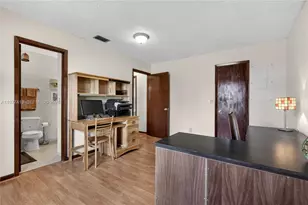 281 NE Greenbrier Ave, Port Saint Lucie, FL 34983 - Photo 13