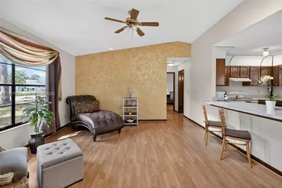 281 NE Greenbrier Ave, Port Saint Lucie, FL 34983 - Photo 3