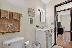 281 NE Greenbrier Ave, Port Saint Lucie, FL 34983 - Photo 15