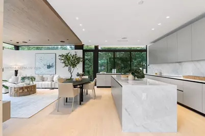 1745 W 24th St, Miami Beach, FL 33140 - Photo 7