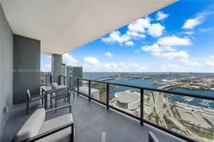 159 NE 6th St, Miami, FL 33132 - Photo 37