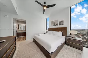 159 NE 6th St, Miami, FL 33132 - Photo 25