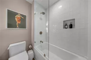 159 NE 6th St, Miami, FL 33132 - Photo 29