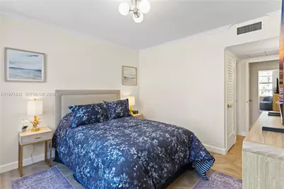 5700 Collins Ave #3A, Miami Beach, FL 33140 - Photo 27