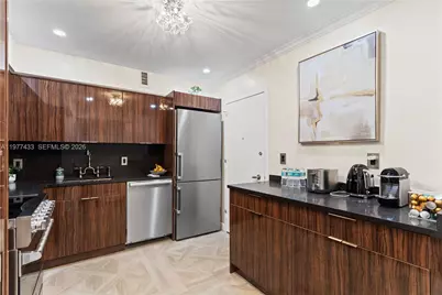 5700 Collins Ave #3A, Miami Beach, FL 33140 - Photo 15