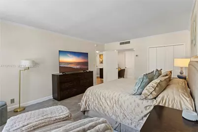 5700 Collins Ave #3A, Miami Beach, FL 33140 - Photo 31