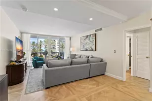 5700 Collins Ave, Miami Beach, FL 33140 - Photo 7